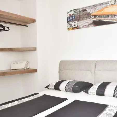 With Parking Space Tribunj, Vodice - 24222 Apartamento *