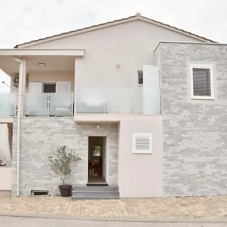 With Parking Space Tribunj, Vodice - 24222 Tribalj
